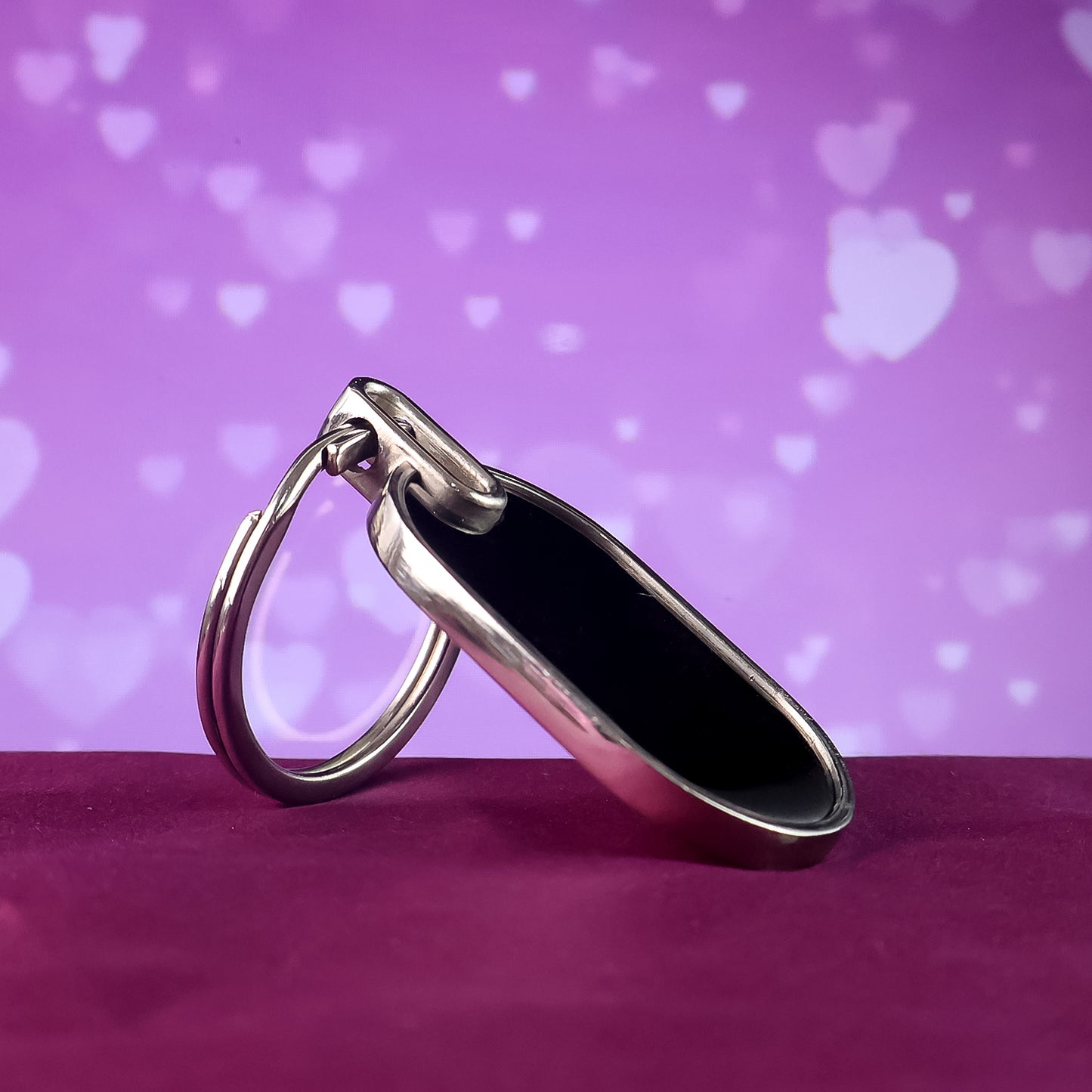 Elegant Black Silver Oval Metal Keychain (1 Pc)