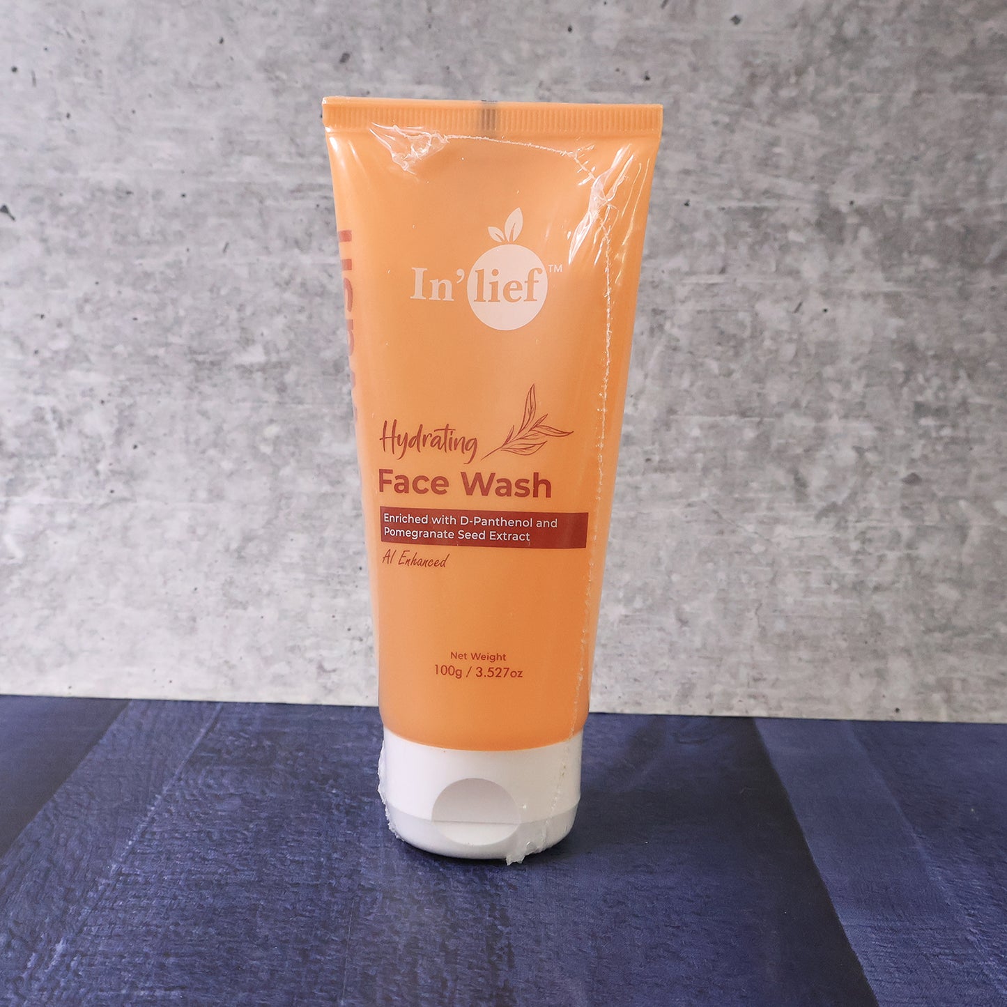 Inlief Deep Hydrating Refreshing Face Wash (1 Pc 100 Gm)