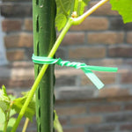 Compact twist tie wire roll suitable for bundling and securing