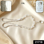 Sparkling crystal beads on elegant curtain holder strap