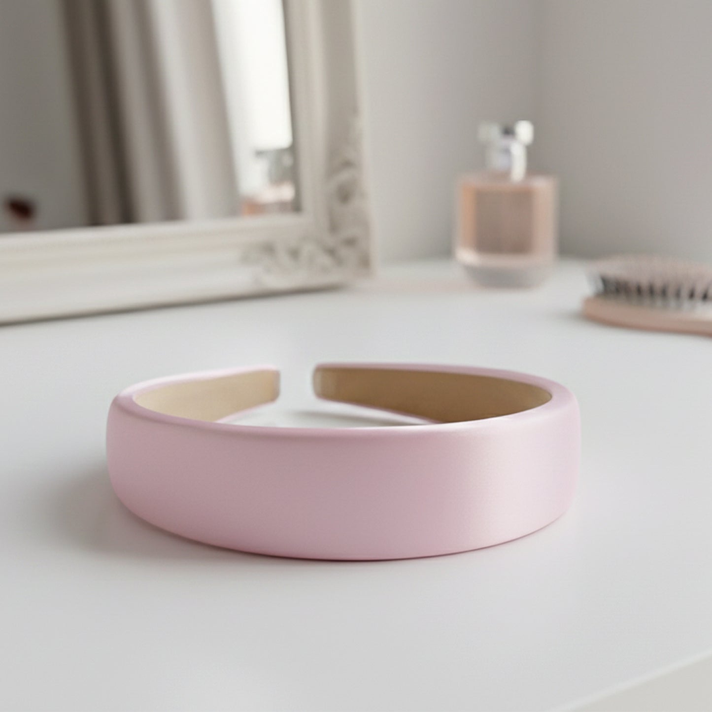 Elegant Padded Satin Finish Hairband (1 Pc)