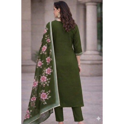 Women's Chanderi Silk Ethnic Motif V-Neck 3/4th Sleeve Kurti With Pant Dupatta Set (Mahendi)