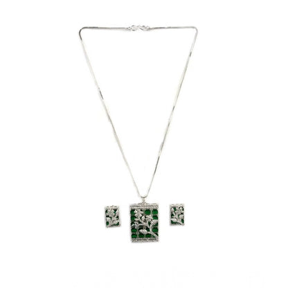 Women's Brass Silver Plated Pendant Set (Green)