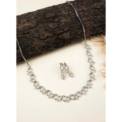 Women's Brass Silver Plated Necklace set (Silver)